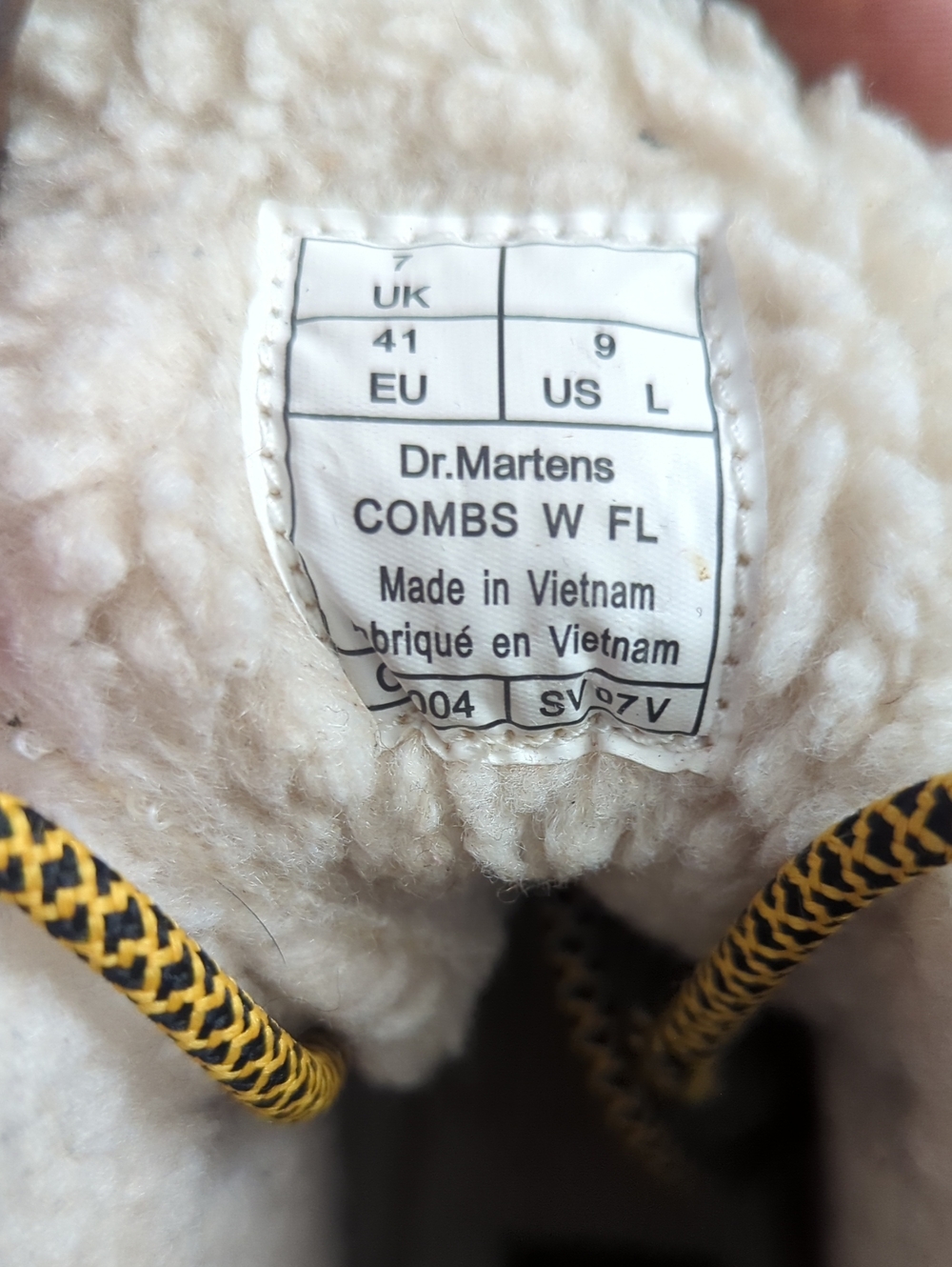 Dr. Martens Fur Lined Combs Boot - Picture 11 of 11